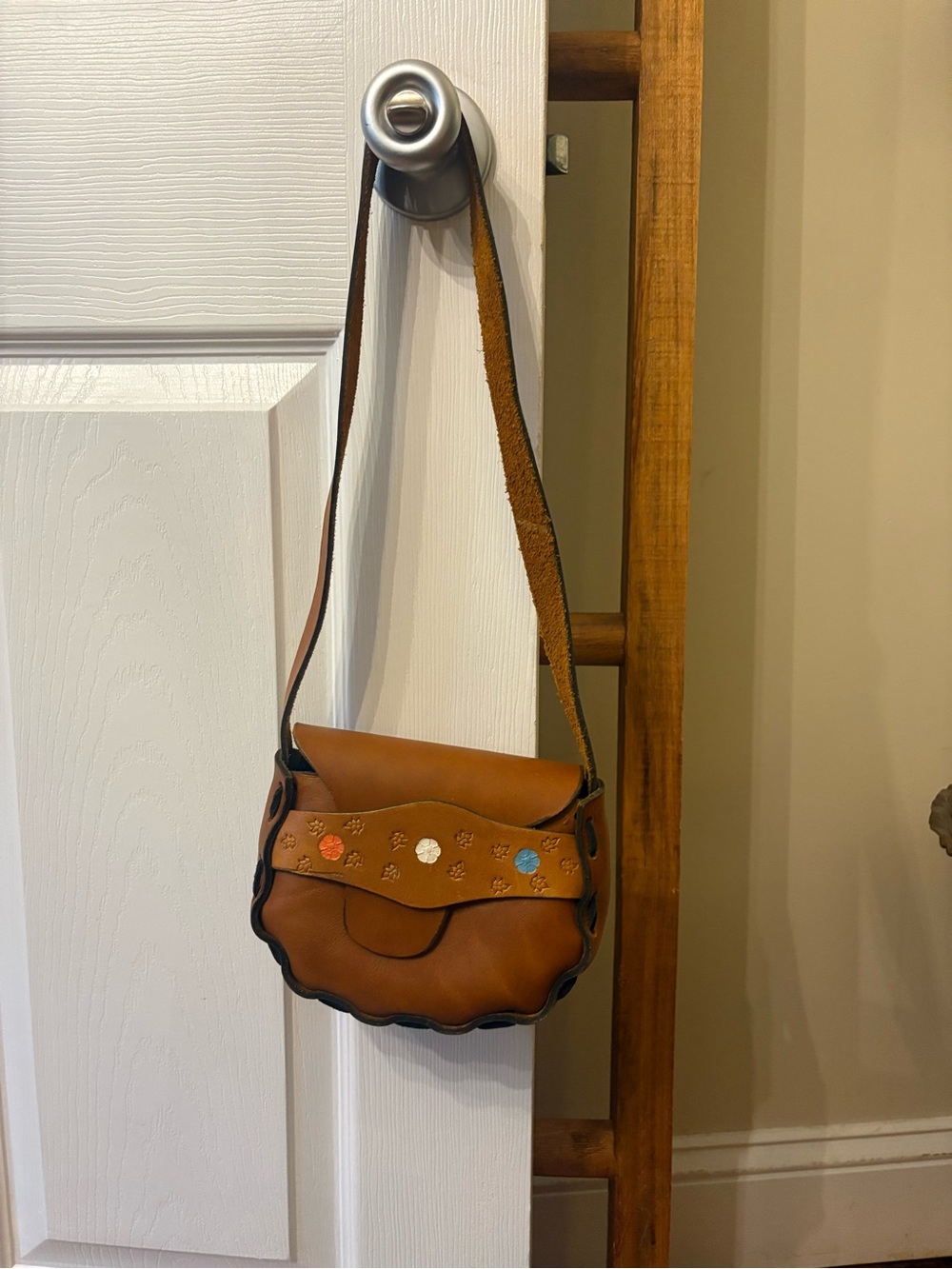 Vintage hand tooled Brown Leather Bag with Floral Accents